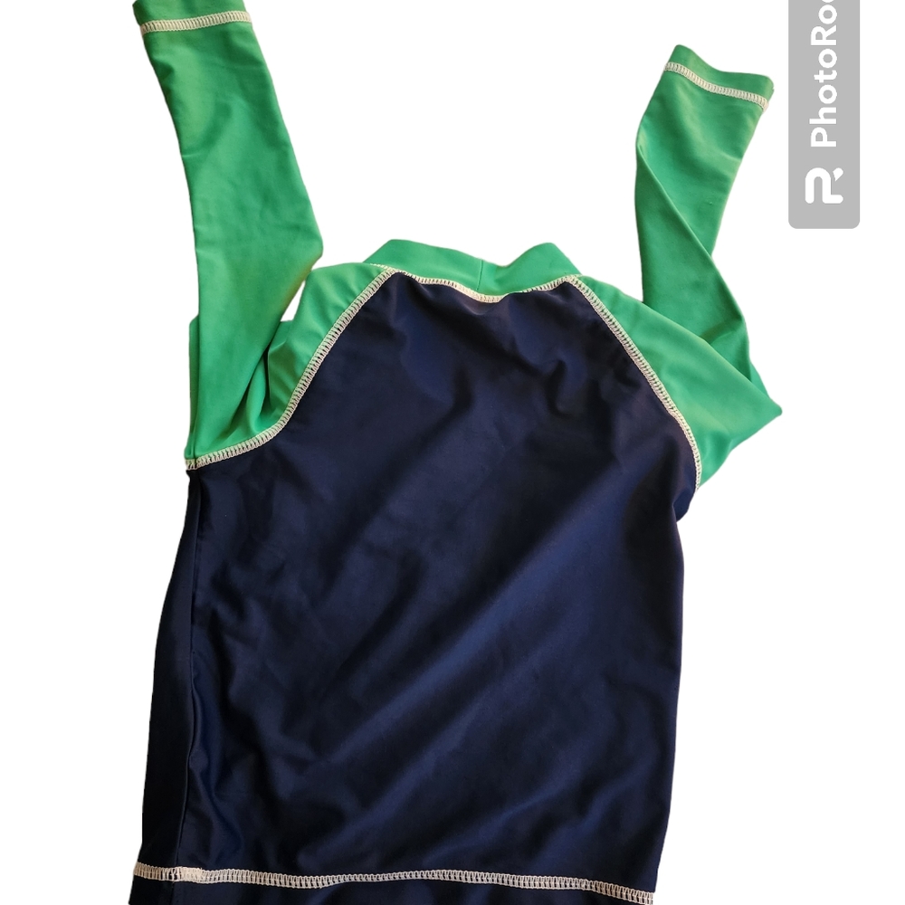 - Boys Carter Swim Set (Bottonms and rashguard) sz 24m - Picture 5 of 5